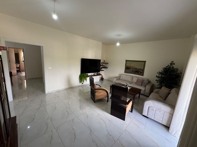 Sea-view apartment for sale in Aamchit, Jbeil