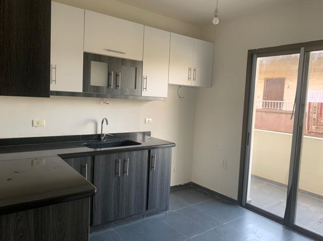 Apartment with a mountain view for sale in Mansourieh, Metn - photo 2