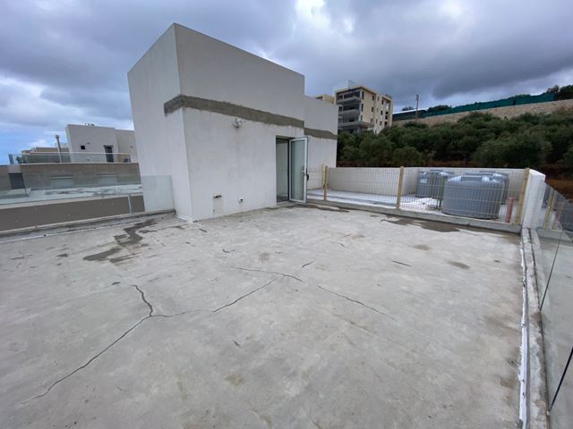 Apartment with a garden for sale in Jbeil - photo 2