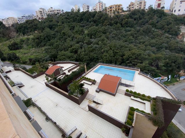 Apartment with a pool for sale in Bsalim, Metn - photo 2