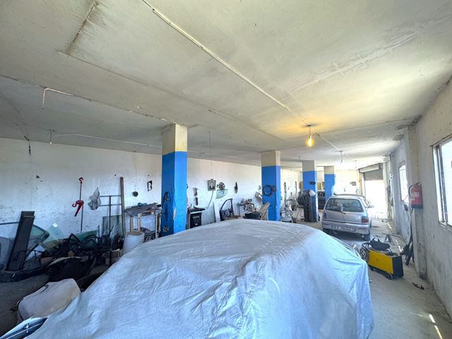 Warehouse for sale in Mansourieh, Metn
