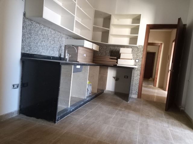 Apartment with a mountain view for sale in Batroun - photo 2