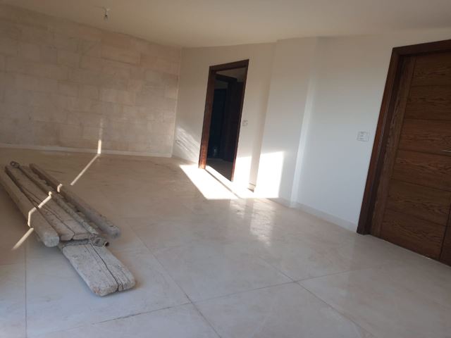 Sea-view apartment for sale in Batroun - photo 3