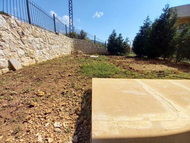 Sea-view villa for sale in Kfar Aabida, Batroun - photo 3