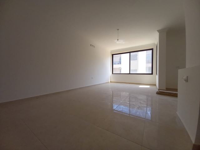 Apartment with a mountain view for sale in Batroun - photo 2