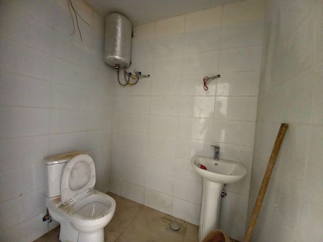Store with a garden for sale in Batroun - photo 2