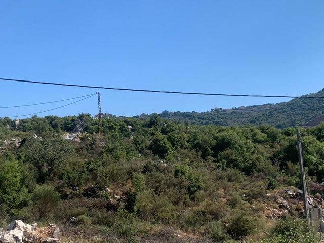 Land with a mountain view for sale in Assia, Batroun - photo 2