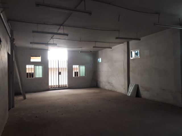 Building for sale in Dora, Metn