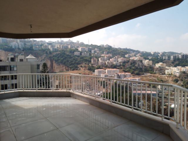 Sea-view apartment for sale in Rabweh, Metn