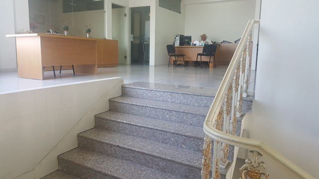 مكتب للإيجار في منصوريه، المتن - صورة 2