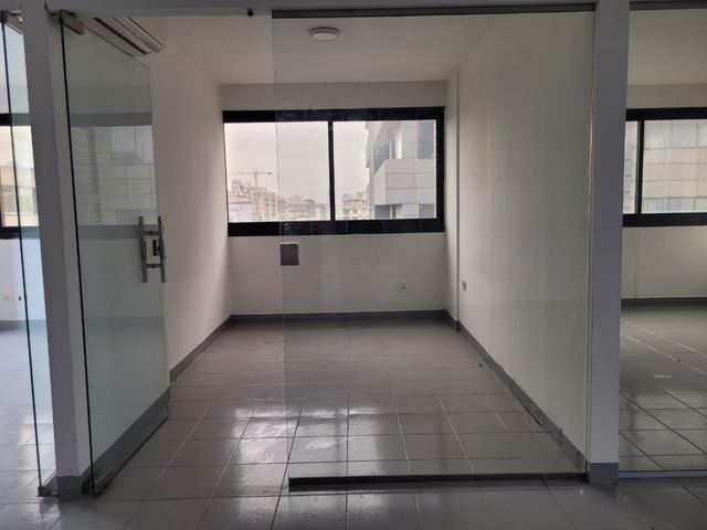 Office for rent in Bauchrieh, Metn - photo 2