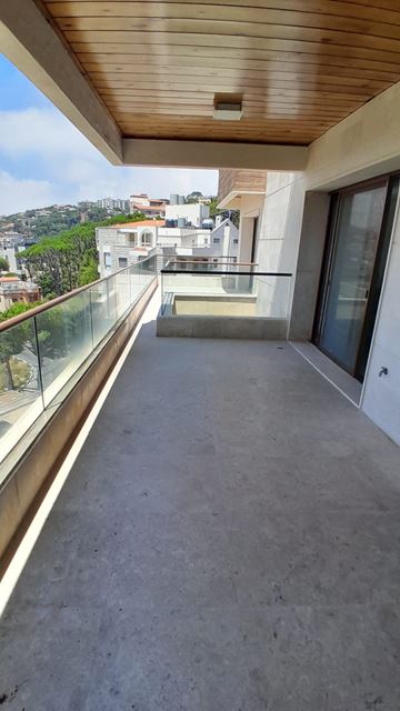 Apartment with a mountain view for sale in Broumana, Metn - photo 2