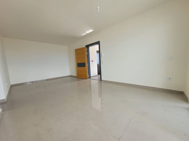Sea-view apartment for sale in Bkenneya, Metn - photo 2