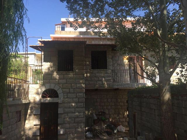 House with a garden for sale in Metn - photo 3