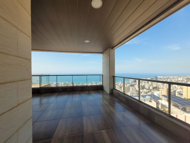 Sea-view apartment for sale in Bkenneya, Metn - photo 3