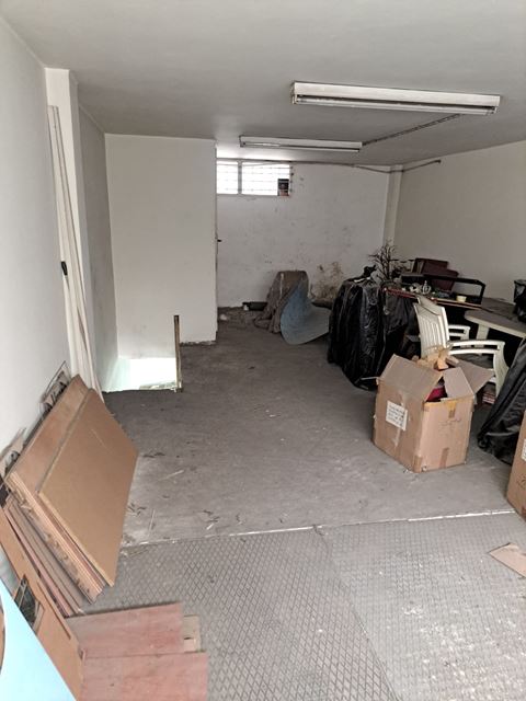Store for sale in Bauchrieh, Metn