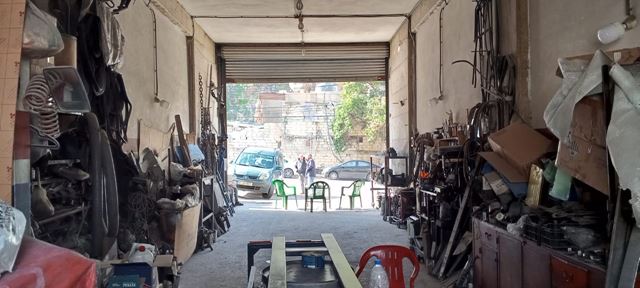 Warehouse with a mountain view for sale in Jdeide, Metn