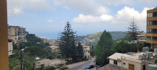 Apartment with a mountain view for sale in Broumana, Metn - photo 2