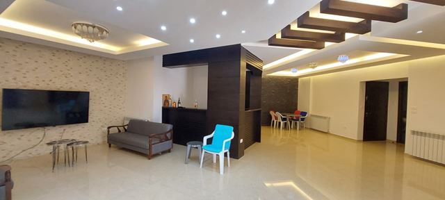 Apartment with a garden for sale in Broumana, Metn - photo 2