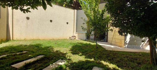 Apartment with a garden for sale in Broumana, Metn - photo 3