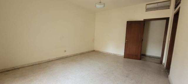 Apartment with a mountain view for sale in Zalka, Metn - photo 2
