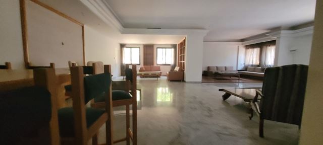 Apartment with a garden for sale in Rabieh, Metn - photo 3