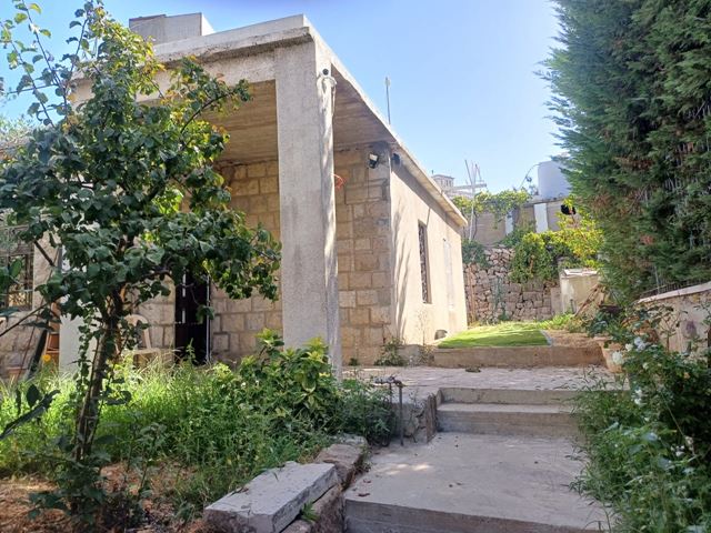 House with a mountain view for sale in Mrouj, Aley