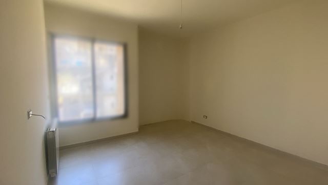 Sea-view apartment for sale in Zeghrine, Metn - photo 3