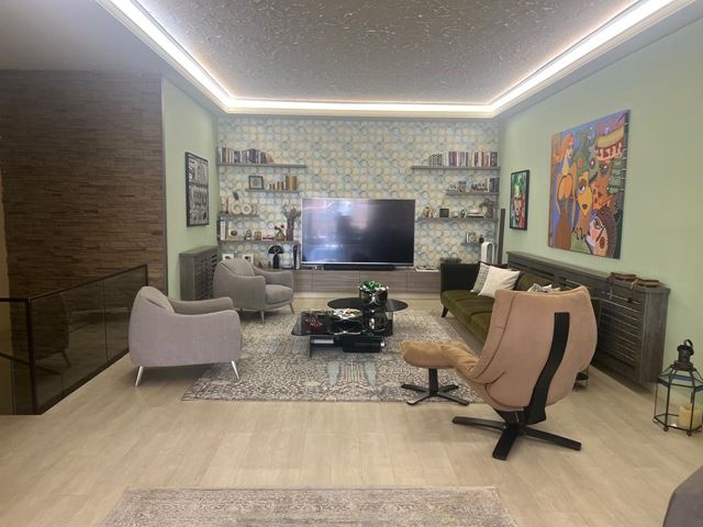 Sea-view apartment for sale in Ain Saade, Metn - photo 3