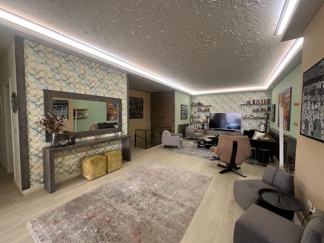 Sea-view apartment for sale in Ain Saade, Metn - photo 2