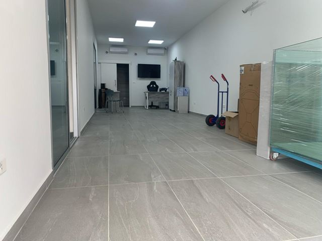 Store for rent in Naccache, Metn - photo 2