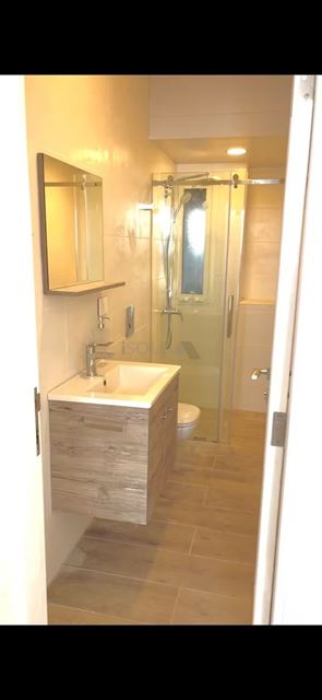 Sea-view chalet for sale in Batroun - photo 3