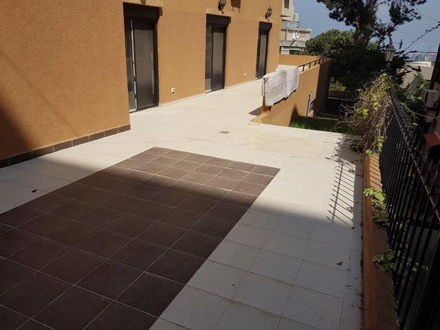 Sea-view apartment for sale in Aoukar, Metn