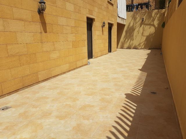 Apartment with a terrace for sale in Jdeide, Metn - photo 2