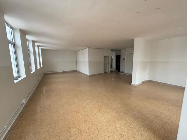 Office for rent in Gemayzeh, Beirut