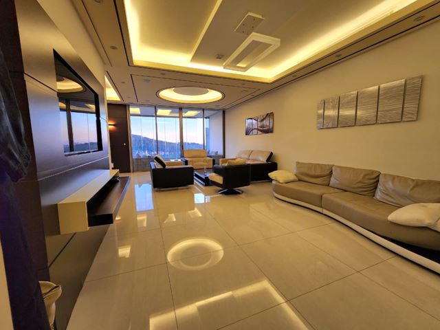 Sea-view apartment for sale in Rabweh, Metn - photo 3