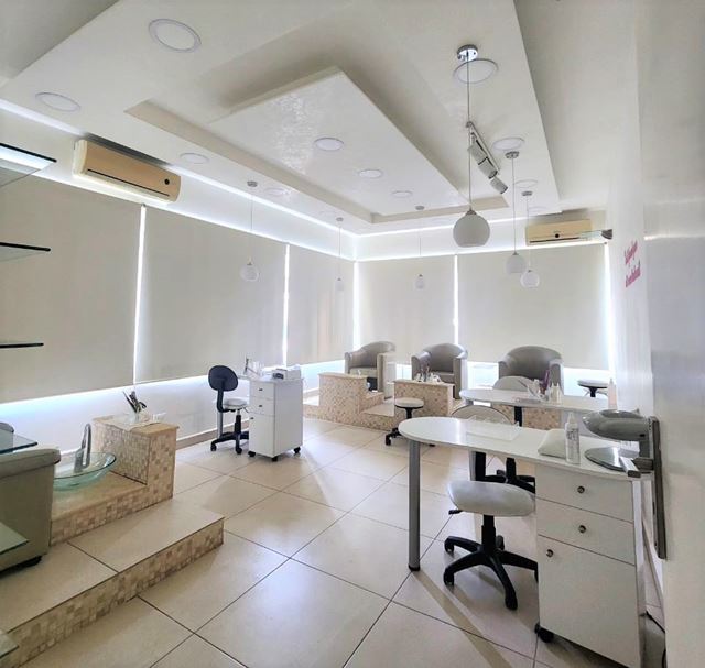 Furnished store for rent in Badaro, Beirut