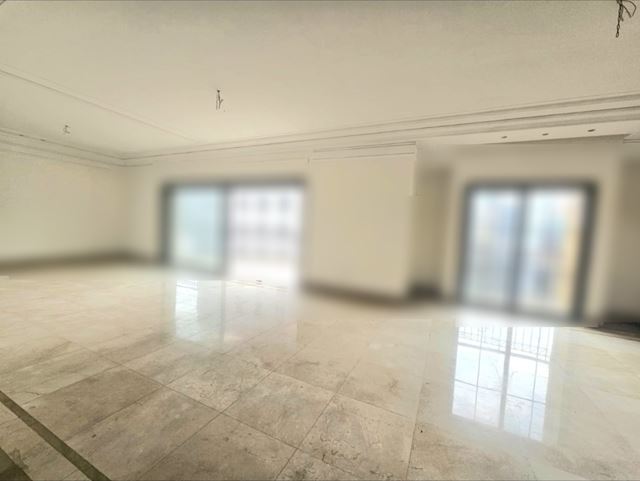 Sea-view apartment for sale in Saifi, Beirut - photo 2