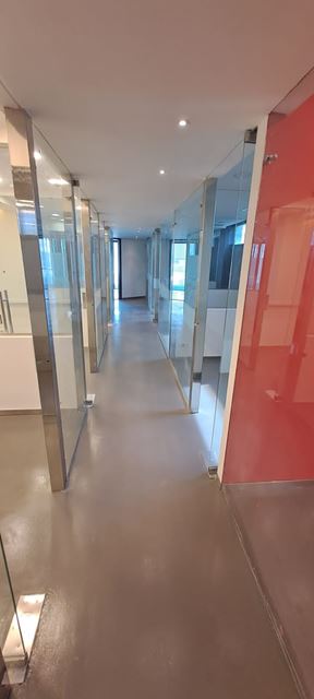Office with a terrace for rent in Forn el chebak, Baabda