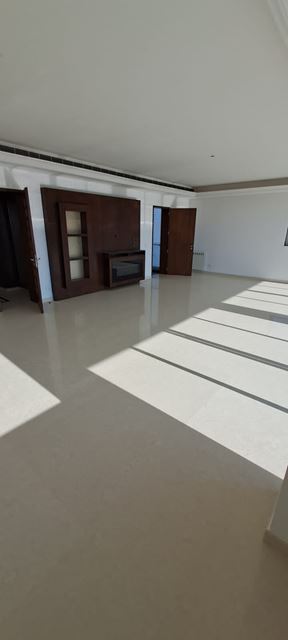 Apartment with a terrace for rent in Baabda