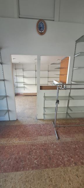 Store for rent in Hadath, Baabda