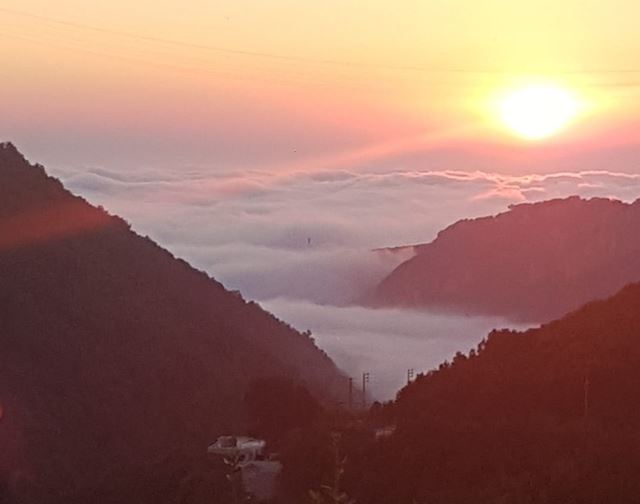 أرض بإطلالة على الجبل للبيع في حجولا، جبيل