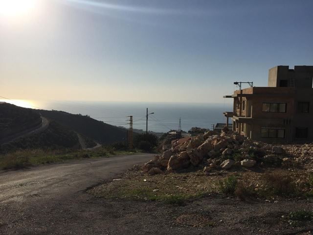 Sea-view land for sale in Batroun - photo 2