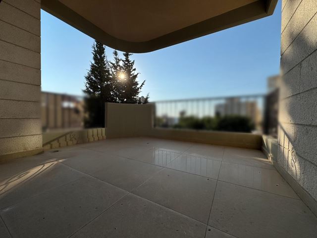 Sea-view apartment for sale in Kartaboun, Jbeil