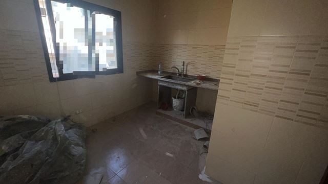 شقة بإطلالة على الجبل للبيع في بوشريه، المتن - صورة 2