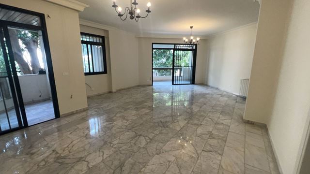 Apartment with a terrace for sale in Mar Takla, Baabda
