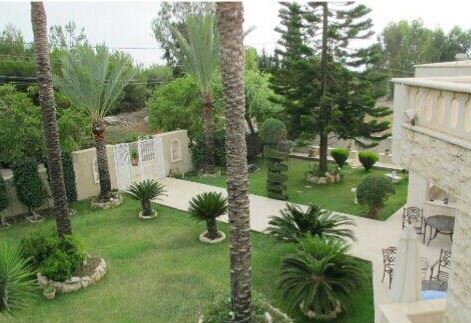 Furnished villa for sale in Aamchit, Jbeil
