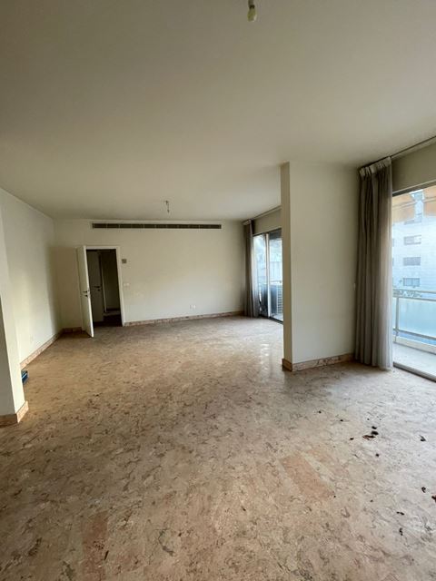 Apartment for sale in Hamra, Beirut - photo 3