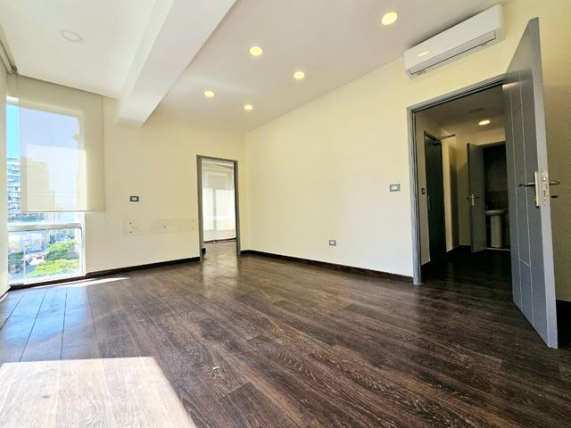 Office for sale in Verdun, Beirut