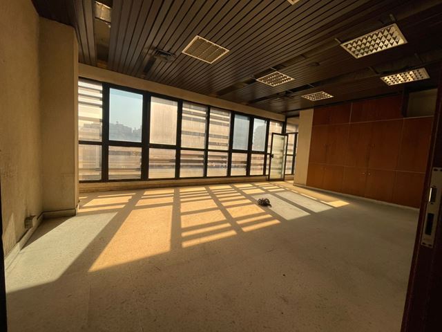 Office for rent in Dora, Metn